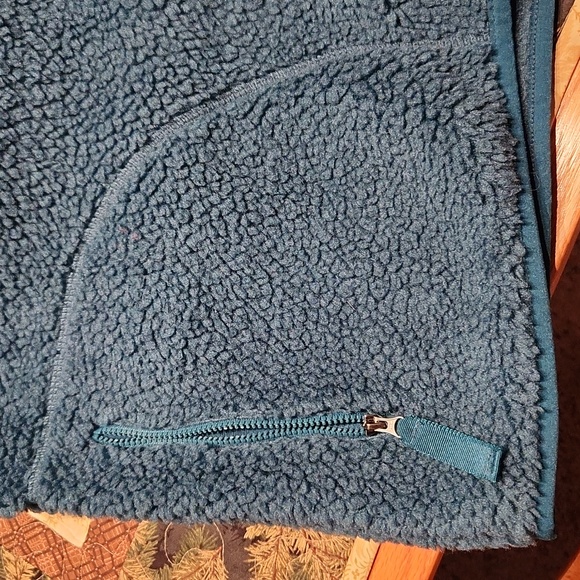 Eddie Bauer Fleece Vest - Picture 6 of 8